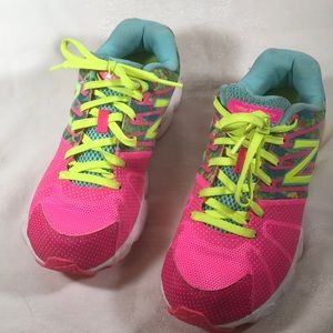 New Balance tennis shoes 4.5 big girl
